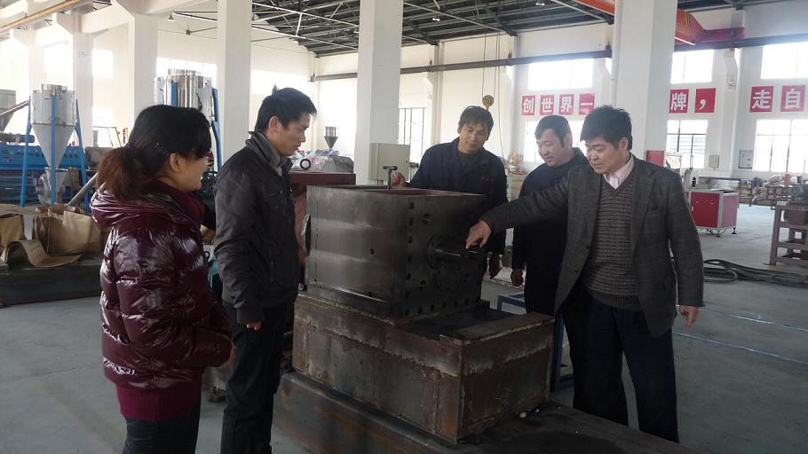通發(fā)公司以“創(chuàng)建學(xué)習(xí)型黨組織”為抓手，推動(dòng)“企業(yè)科技創(chuàng)新”.jpg